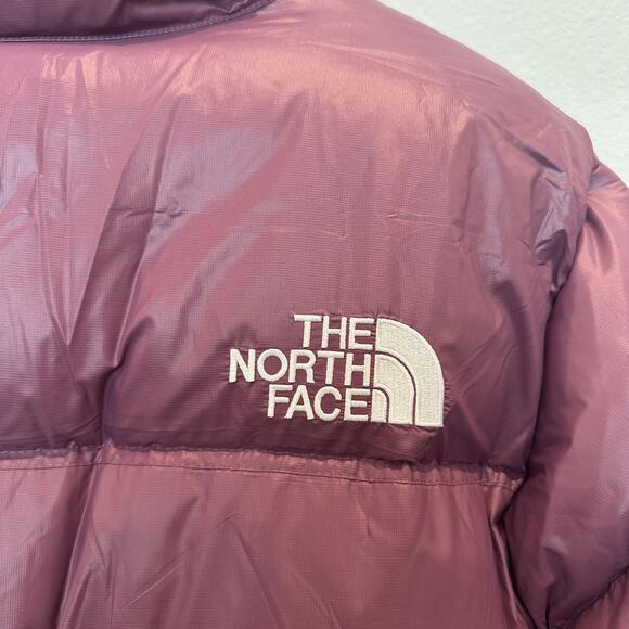 The North Face Nuptse 700 purple cropped puffer jacket medium - Picture 5 of 7